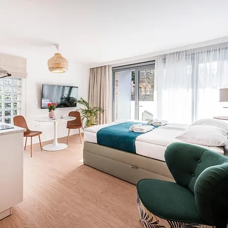 Lapwing Hotel apartamentowy *