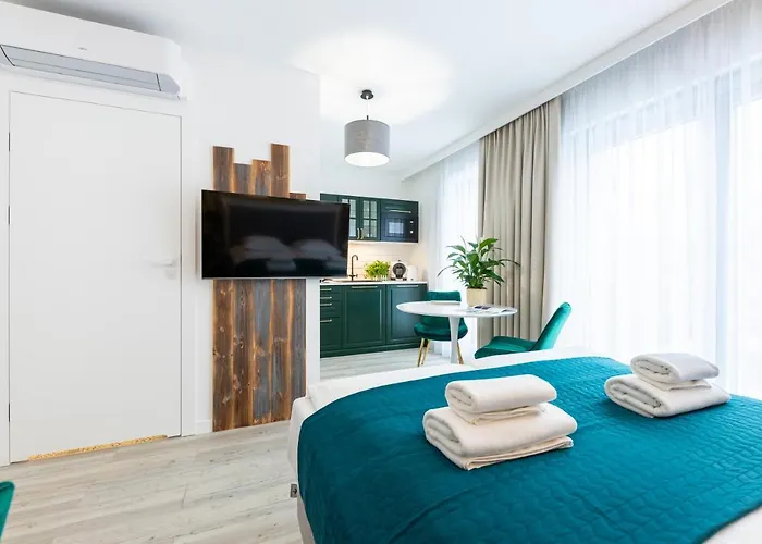 Lapwing Aparthotel 3*